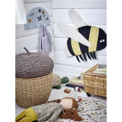 Bloomingville Lilo Puppe Gelb Baumwolle Stoffpuppe Stoffspielzeug Dänisches Design 7 Bloomingville Lilo Puppe Gelb Baumwolle Stoffpuppe Stoffspielzeug Dänisches Design -Spielzeug Geschäft xblo 82052549 3 1280x1280