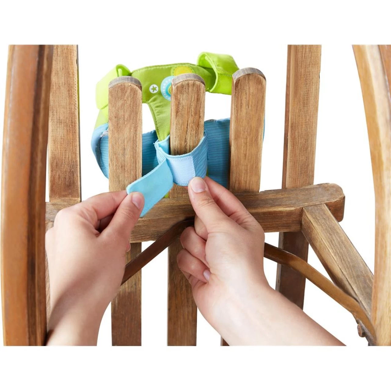 Haba Puppen-Fahrradsitz Sommerwiese Grün Blau Puppensitz Mit Klettverschluss Für Fahrrad Und Schlitten 6 Haba Puppen-Fahrradsitz Sommerwiese Grün Blau Puppensitz Mit Klettverschluss Für Fahrrad Und Schlitten – Bild 6