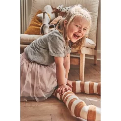 OYOY Darling Cushion - Baby Daisy Dog Stofftier Grau Baumwolle Dackel Kuscheltier -Spielzeug Geschäft xoyo 1100835 2 1280x1280