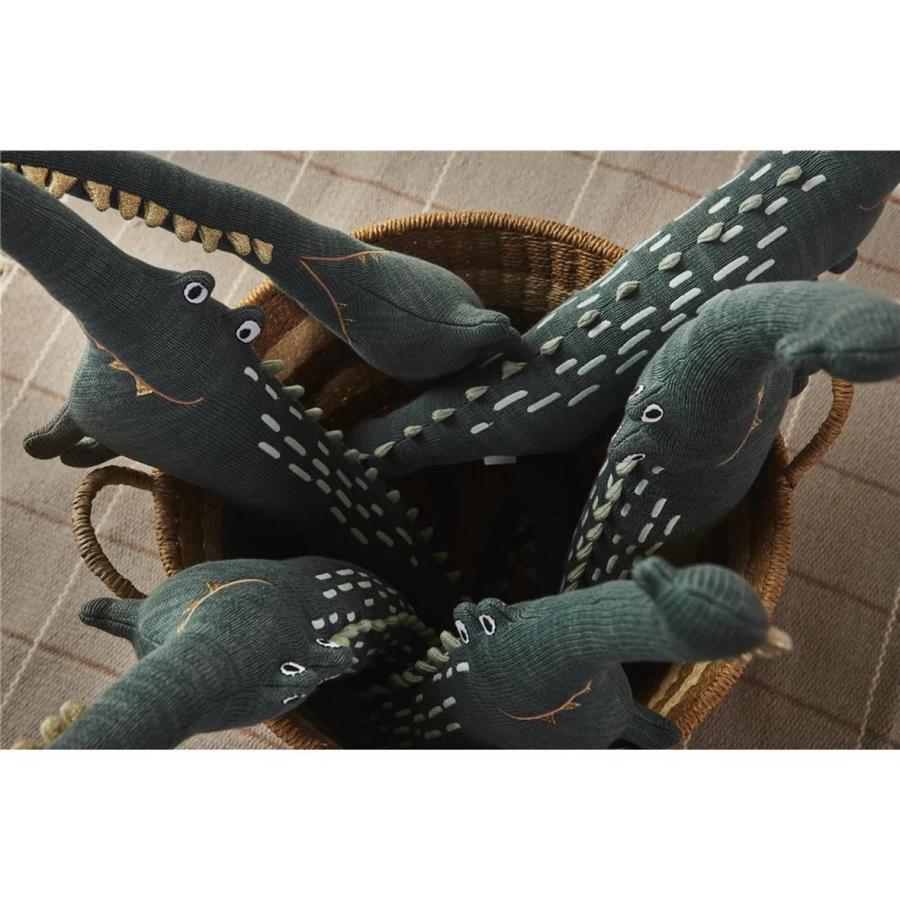 OYOY Mr. Crocodile Gustav Krokodil Kuscheltier Kuschelkissen Grün Dekokissen Kinderzimmer 6 OYOY Mr. Crocodile Gustav Krokodil Kuscheltier Kuschelkissen Grün Dekokissen Kinderzimmer – Bild 6