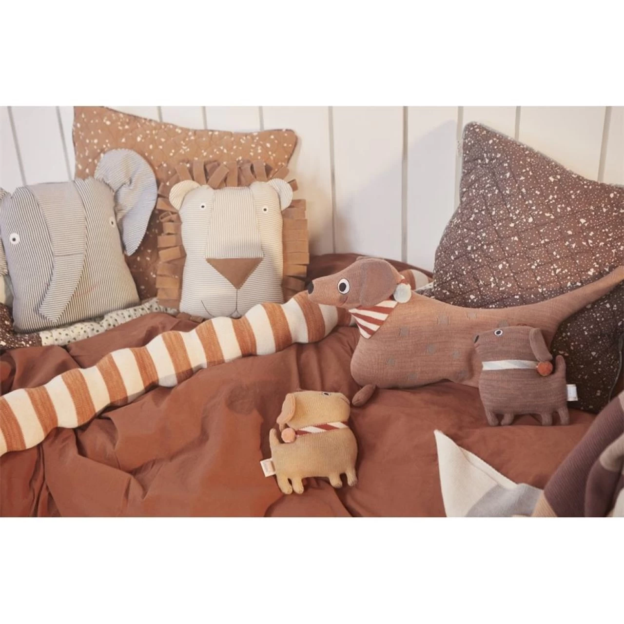 OYOY Hunsi Hund Welpen Coco & Max Stofftier Kuscheltier Baumwolle Braun 3 OYOY Hunsi Hund Welpen Coco & Max Stofftier Kuscheltier Baumwolle Braun – Bild 3